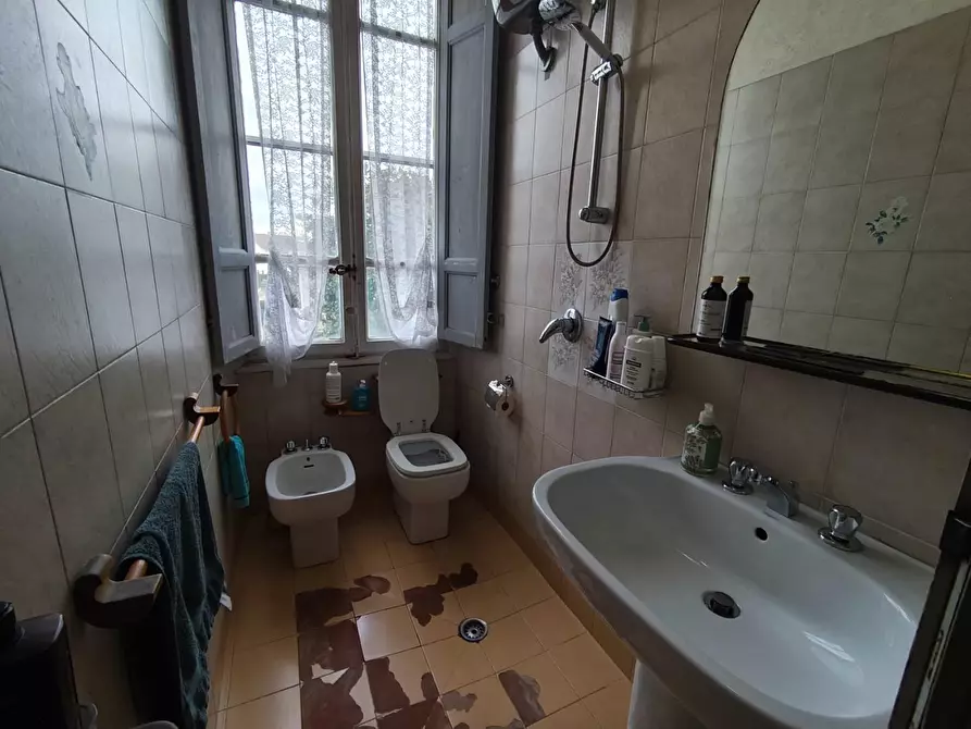 Immagine 35 di Casa indipendente in vendita  a Lucca