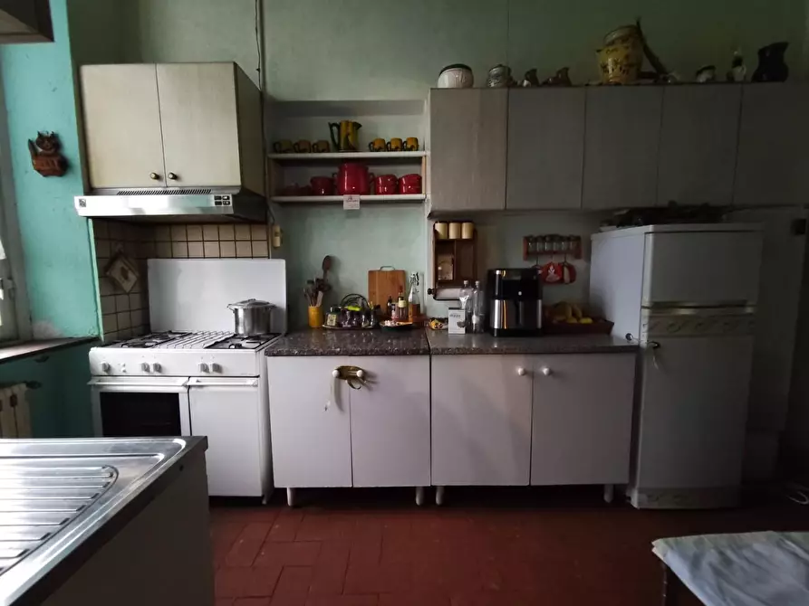 Immagine 38 di Casa indipendente in vendita  a Lucca