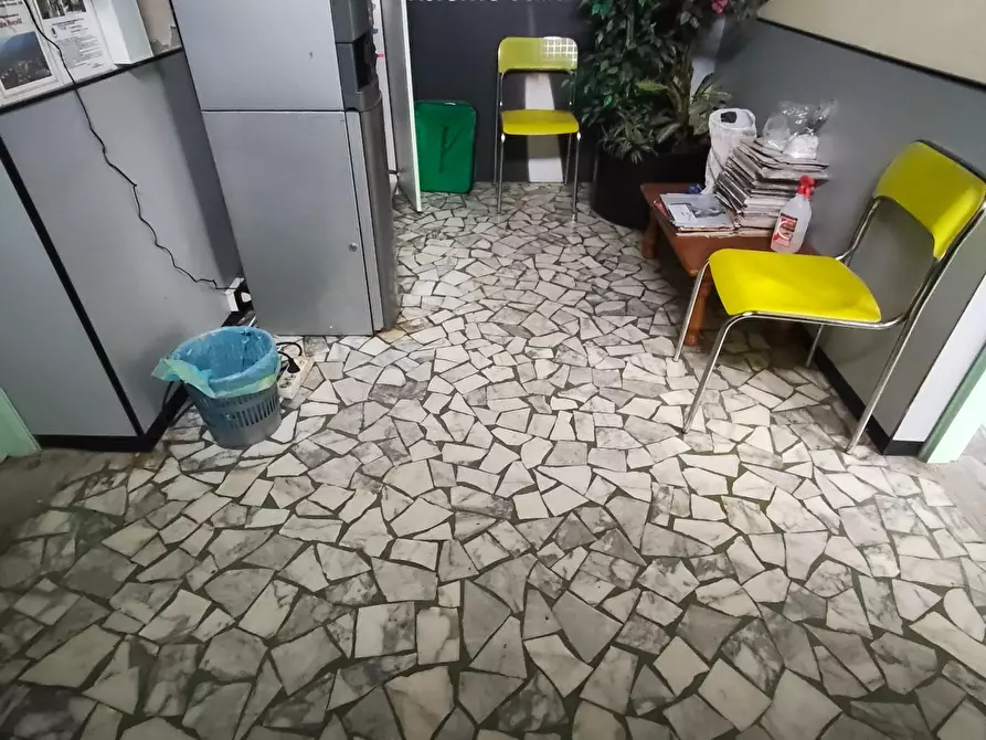 Immagine 14 di Casa indipendente in vendita  a Lucca