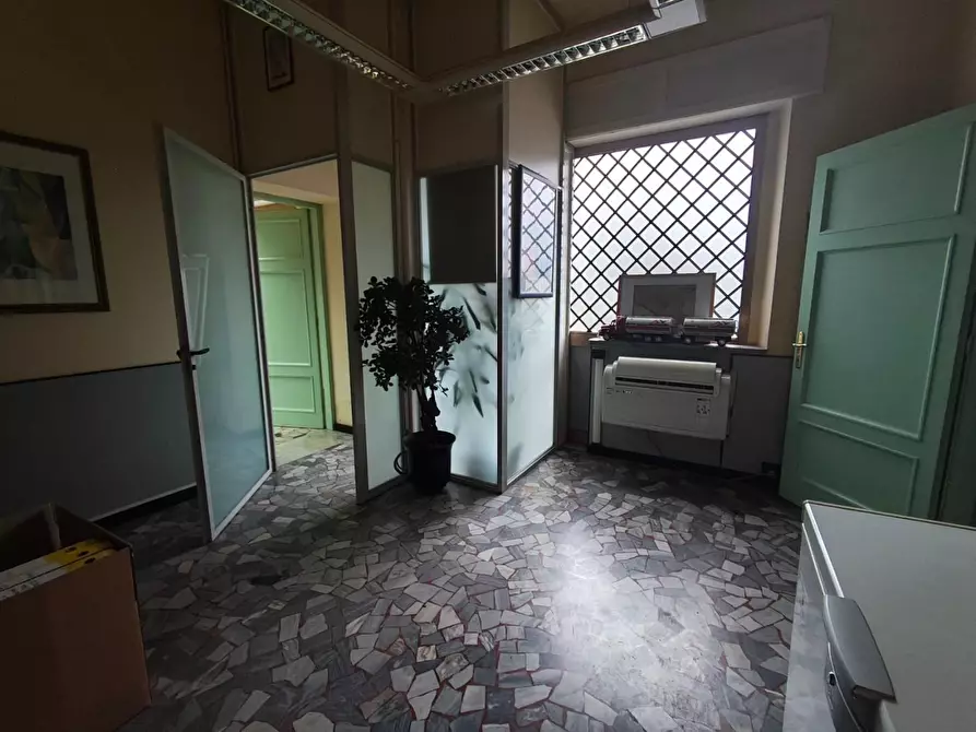 Immagine 16 di Casa indipendente in vendita  a Lucca