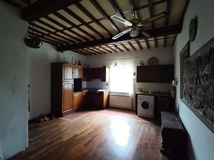 Immagine 25 di Casa indipendente in vendita  a Lucca