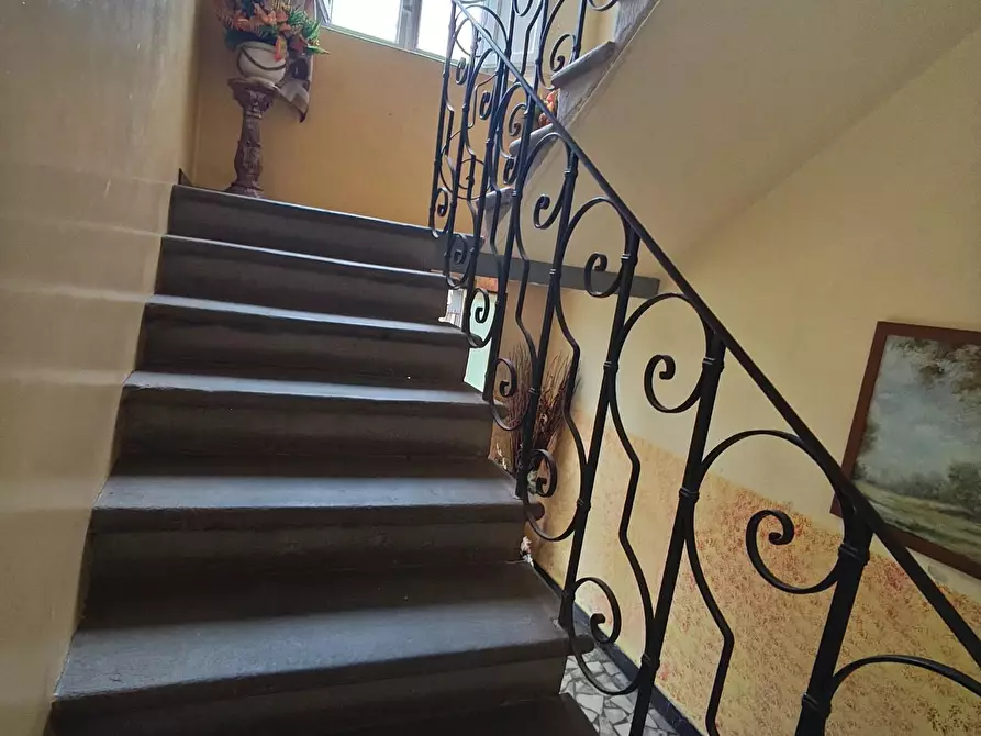 Immagine 10 di Casa indipendente in vendita  a Lucca