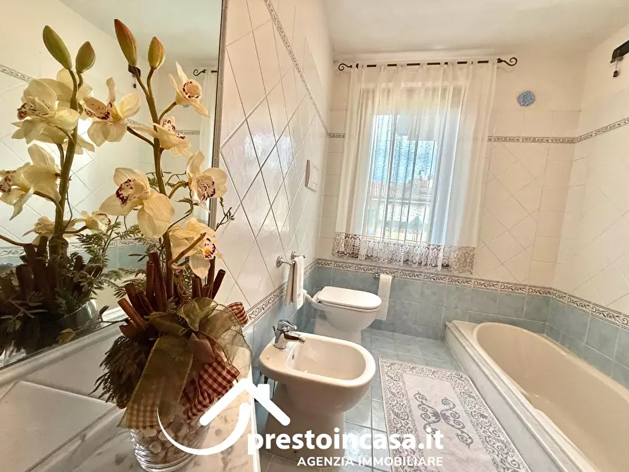 Immagine 38 di Villetta a schiera in vendita  a Forte Dei Marmi