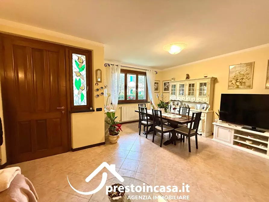 Immagine 9 di Villetta a schiera in vendita  a Forte Dei Marmi