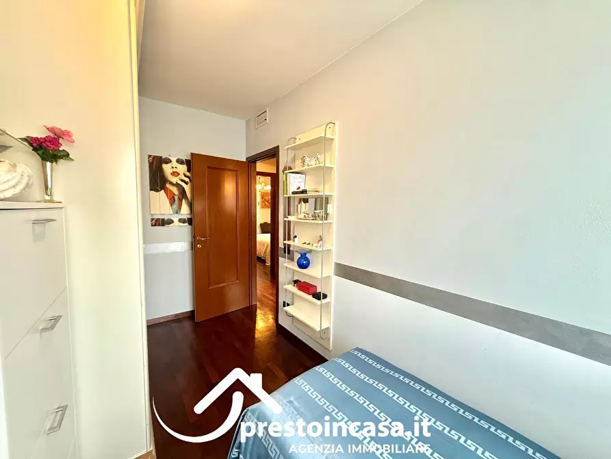 Immagine 29 di Villetta a schiera in vendita  a Forte Dei Marmi