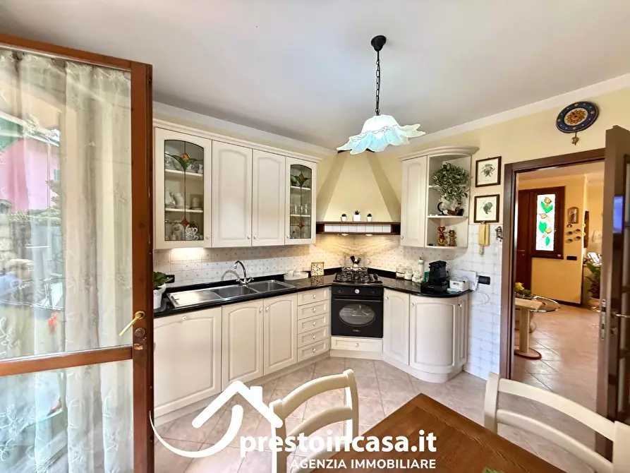 Immagine 11 di Villetta a schiera in vendita  a Forte Dei Marmi