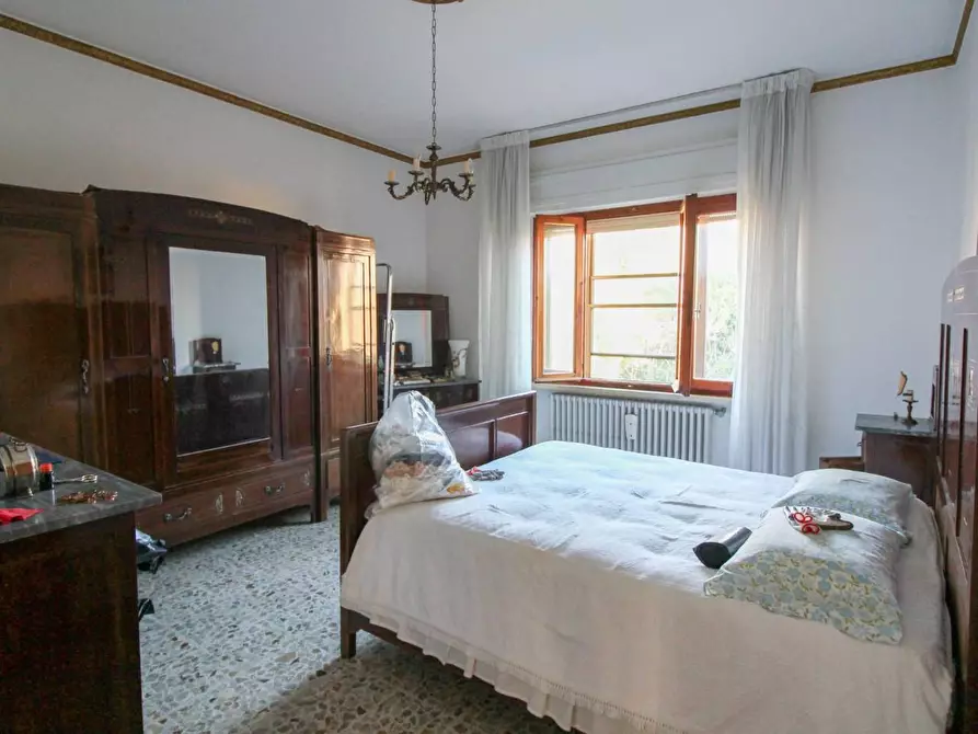 Immagine 18 di Villa in vendita  a Cascina