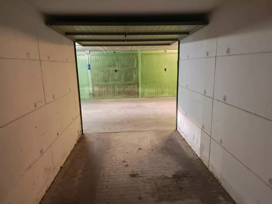 Immagine 8 di Garage in vendita  a Chiavari