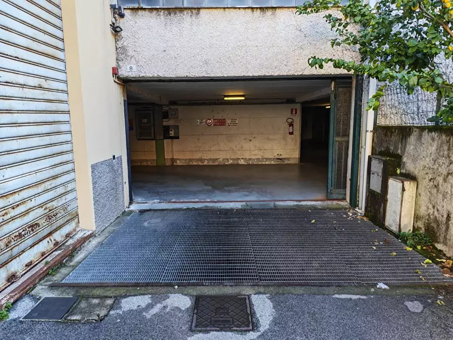 Immagine 15 di Garage in vendita  a Chiavari
