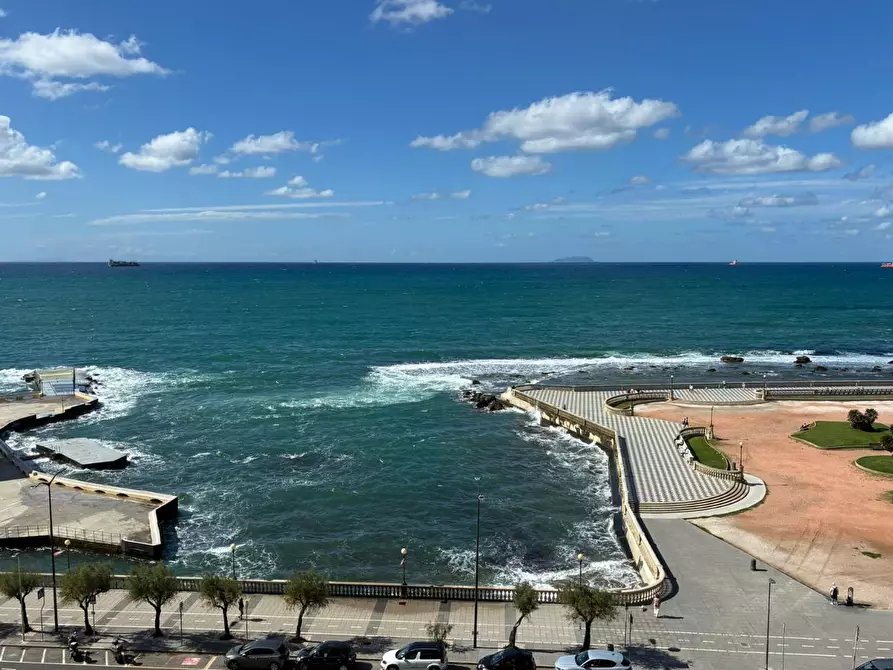 Immagine 8 di Appartamento in vendita  a Livorno