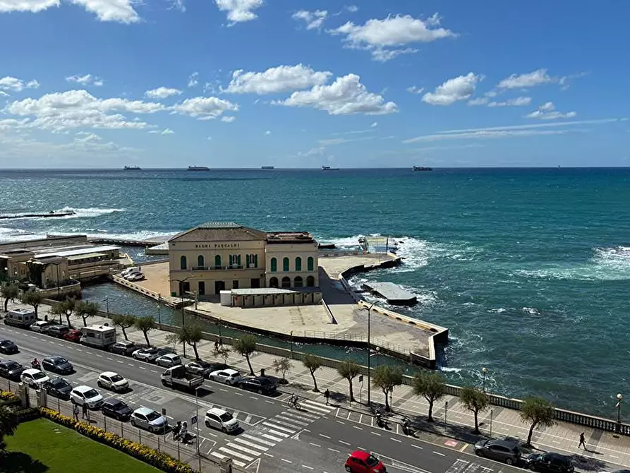 Immagine 2 di Appartamento in vendita  a Livorno