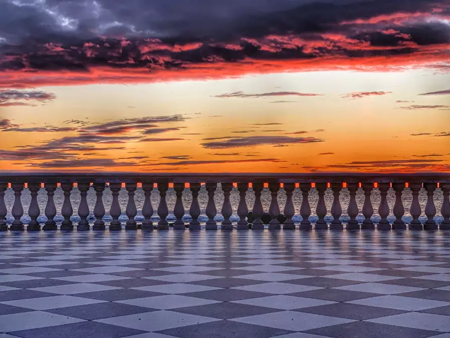 Immagine 14 di Appartamento in vendita  a Livorno