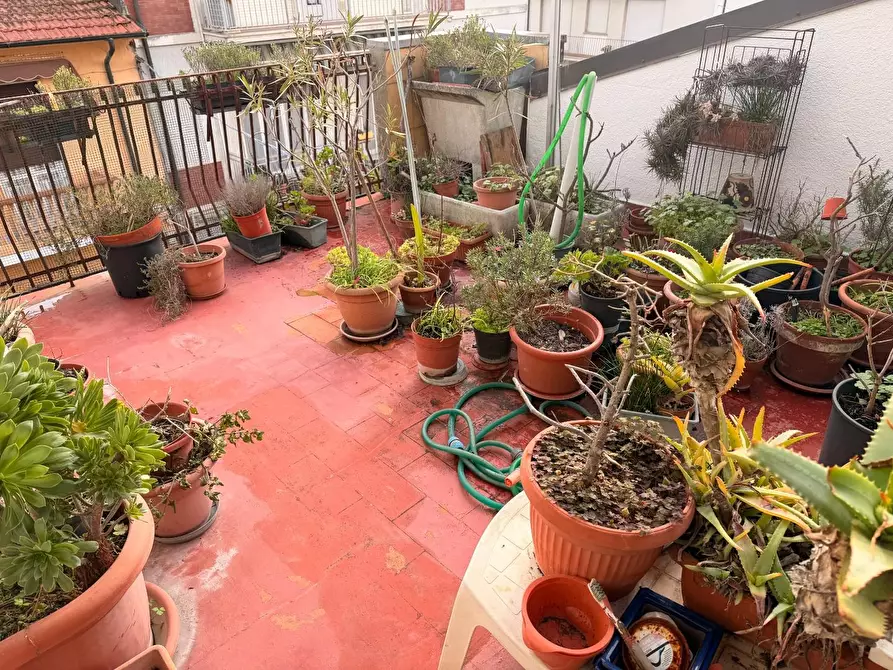 Immagine 10 di Mansarda in vendita  a Viareggio