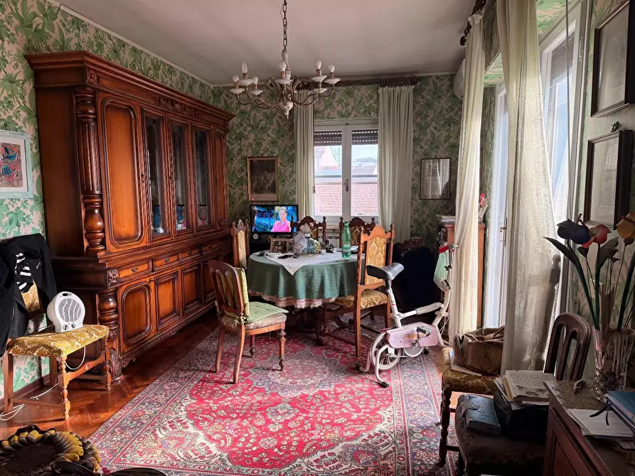 Immagine 4 di Mansarda in vendita  a Viareggio