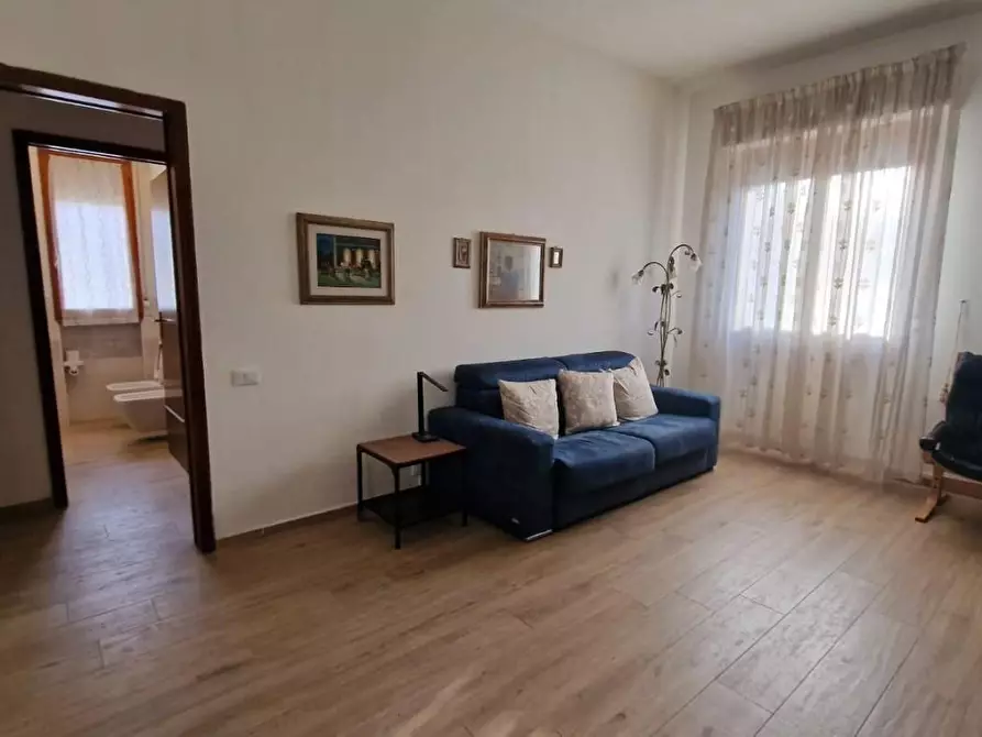 Immagine 9 di Appartamento in vendita  a Viareggio