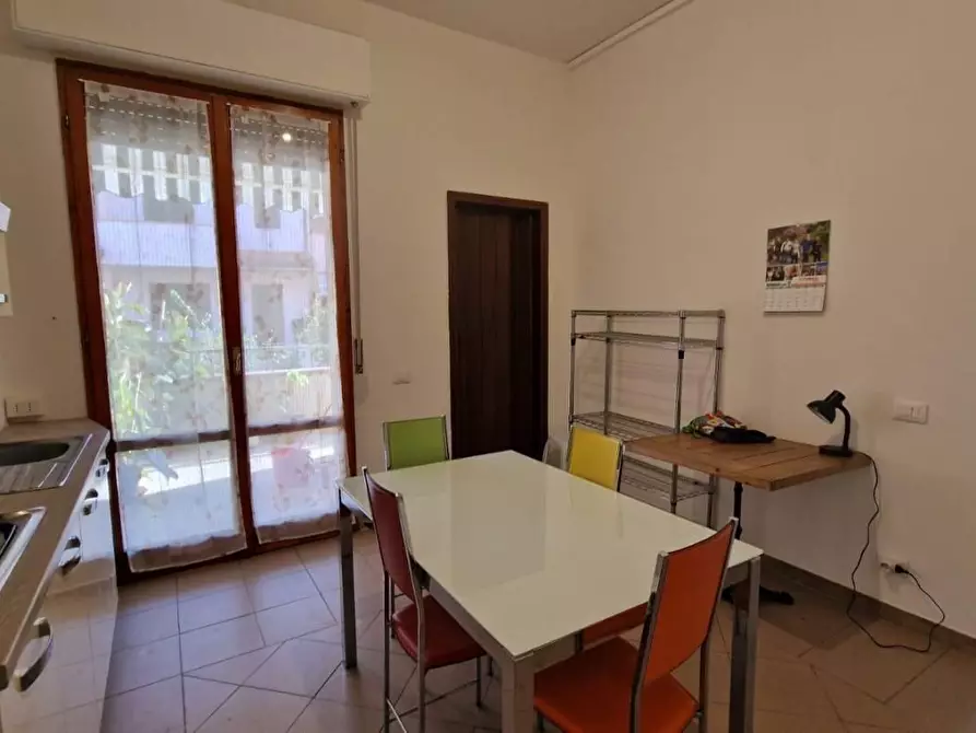 Immagine 4 di Appartamento in vendita  a Viareggio