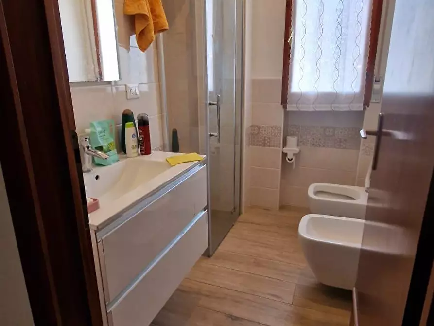 Immagine 12 di Appartamento in vendita  a Viareggio