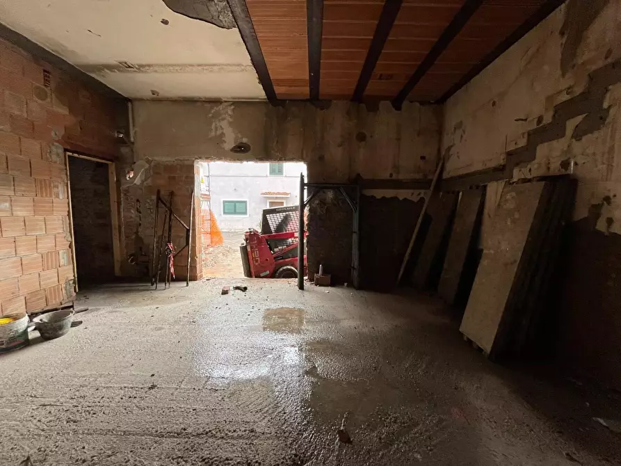 Immagine 16 di Appartamento in vendita  a Capannori