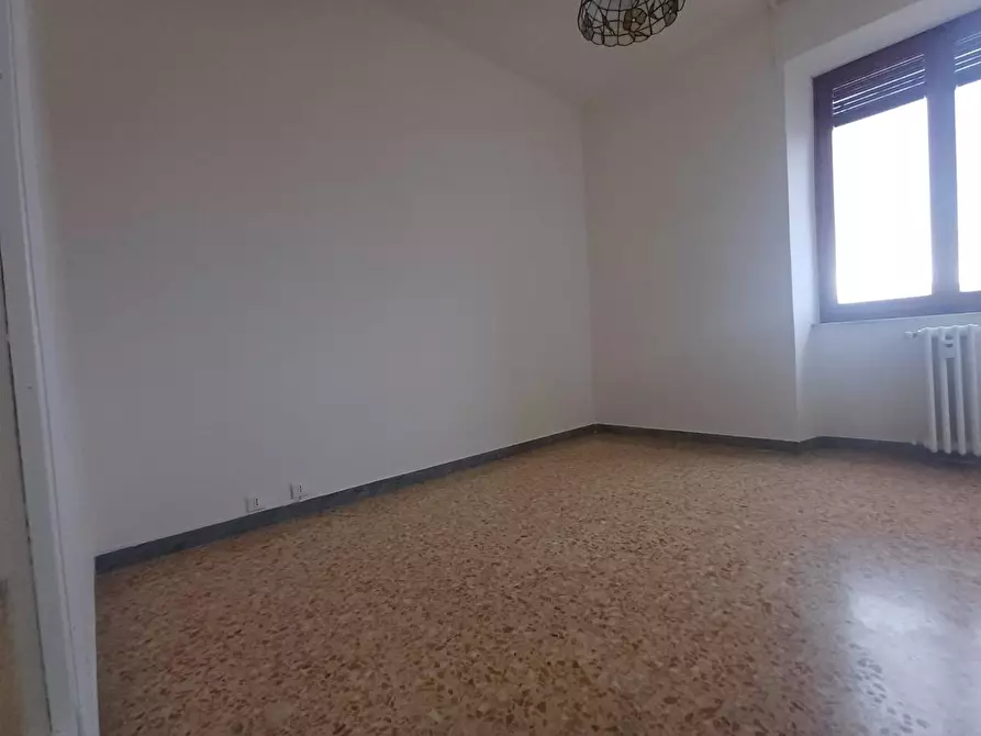 Immagine 5 di Appartamento in vendita  a Siena