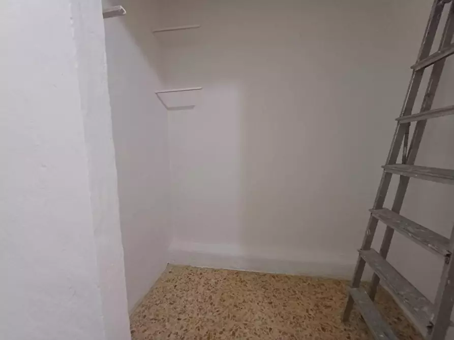Immagine 7 di Appartamento in vendita  a Siena