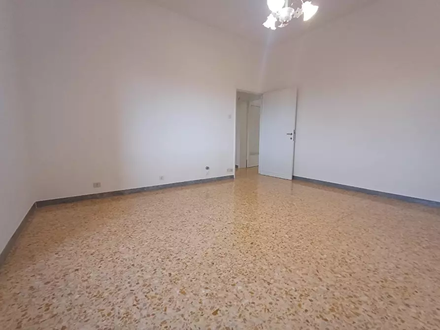 Immagine 14 di Appartamento in vendita  a Siena