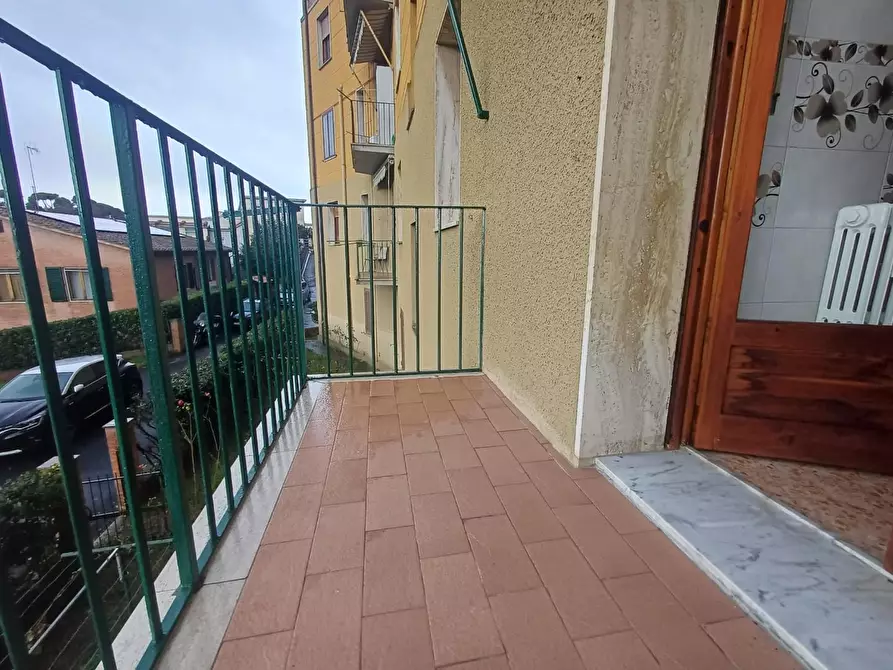 Immagine 22 di Appartamento in vendita  a Siena