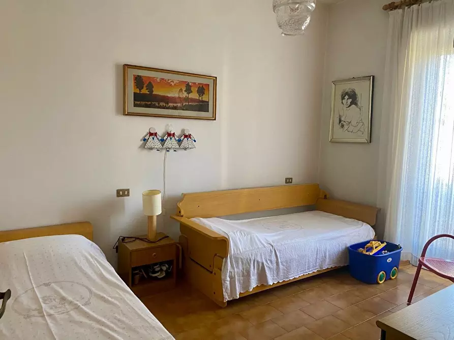 Immagine 4 di Appartamento in vendita  a Viareggio