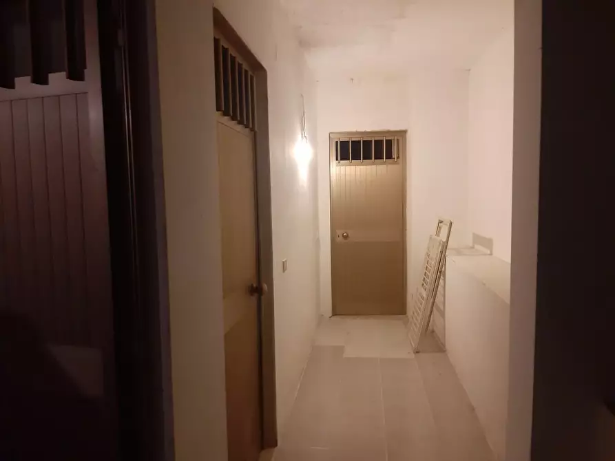 Immagine 6 di Garage in vendita  a Giardini-Naxos