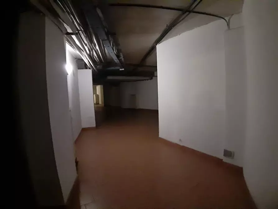 Immagine 5 di Garage in vendita  a Giardini-Naxos