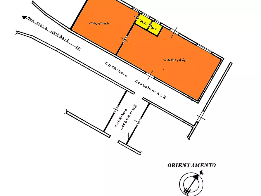 Immagine 12 di Garage in vendita  a Giardini-Naxos