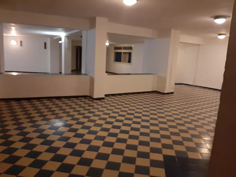 Immagine 1 di Garage in vendita  a Giardini-Naxos