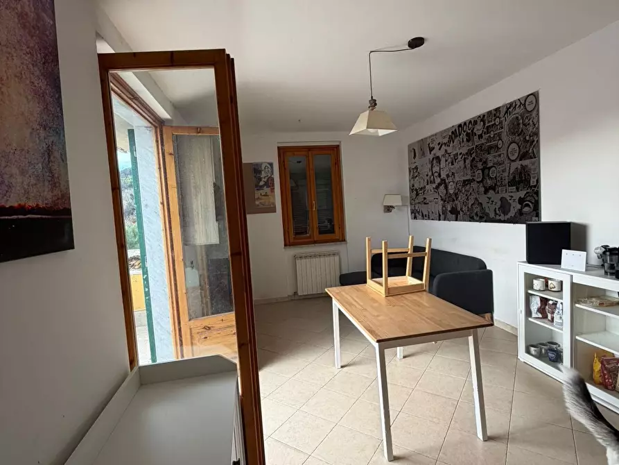 Immagine 4 di Appartamento in vendita  a Sarzana