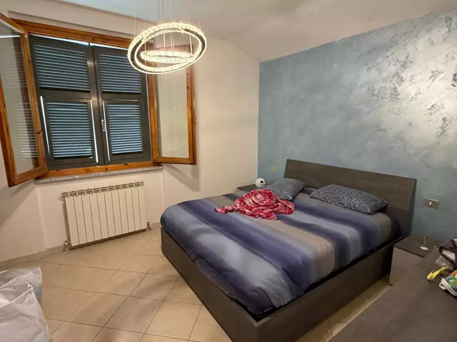 Immagine 5 di Appartamento in vendita  a Sarzana