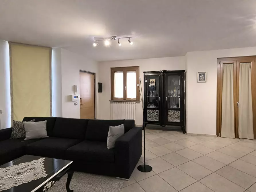 Immagine 4 di Appartamento in vendita  a Sinalunga