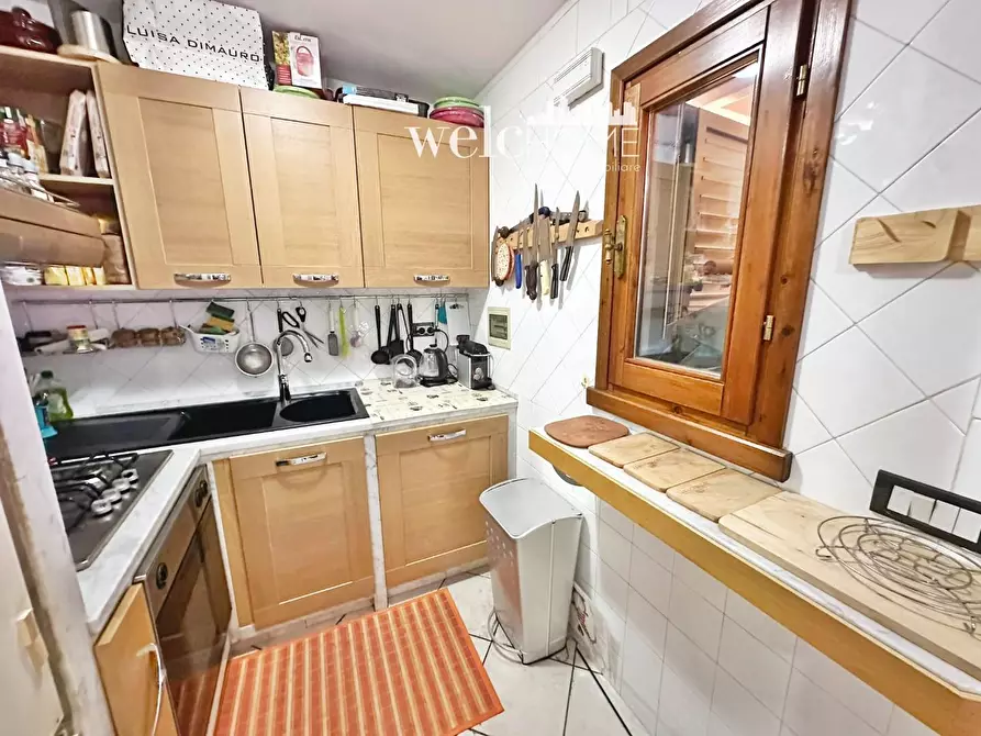 Immagine 8 di Appartamento in vendita  a Campi Bisenzio