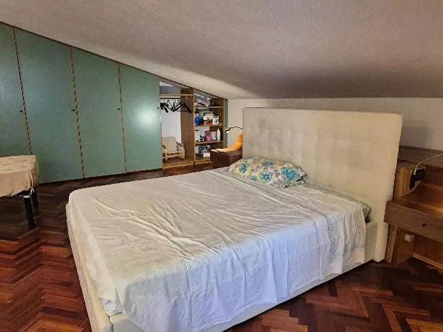 Immagine 23 di Villa in vendita  a Cascina