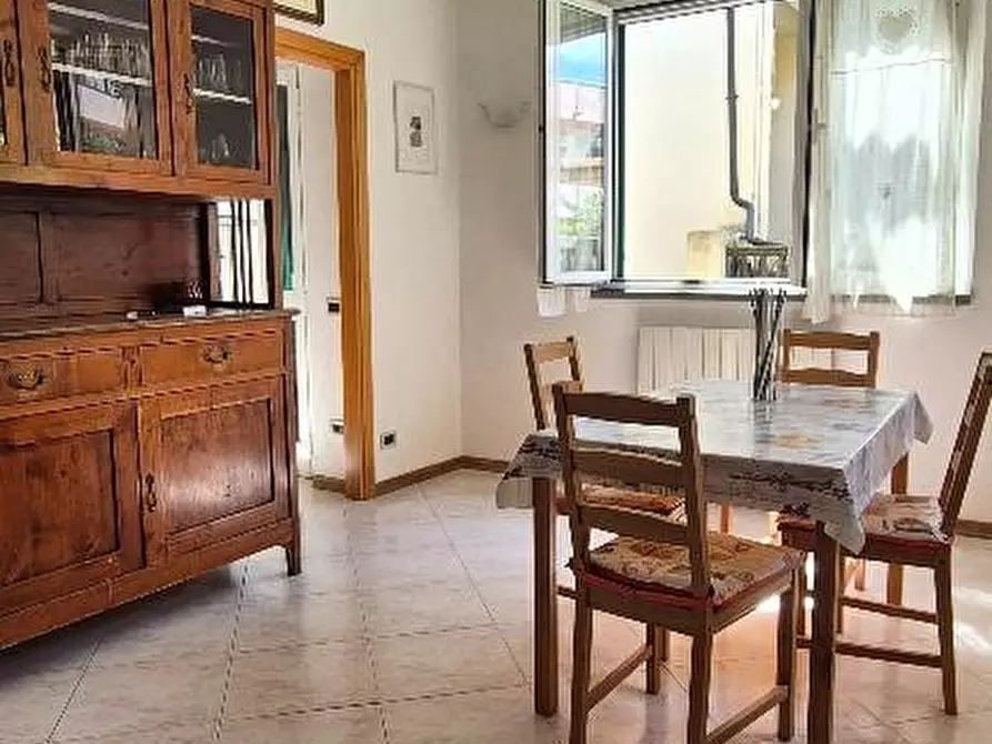 Immagine 28 di Villa in vendita  a Cascina