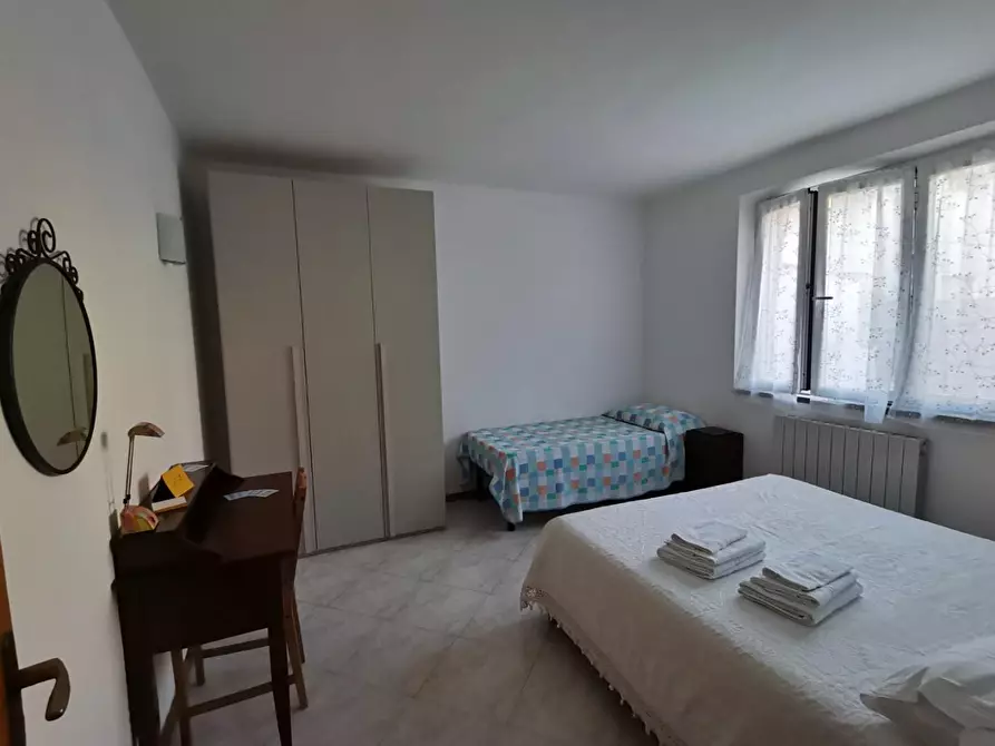 Immagine 16 di Villa in vendita  a Cascina