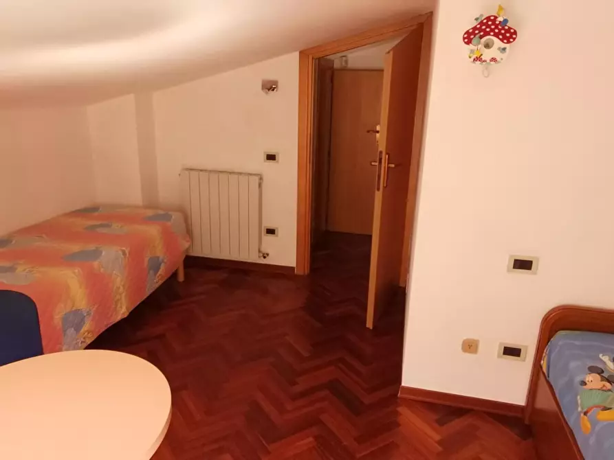 Immagine 29 di Villa in vendita  a Cascina