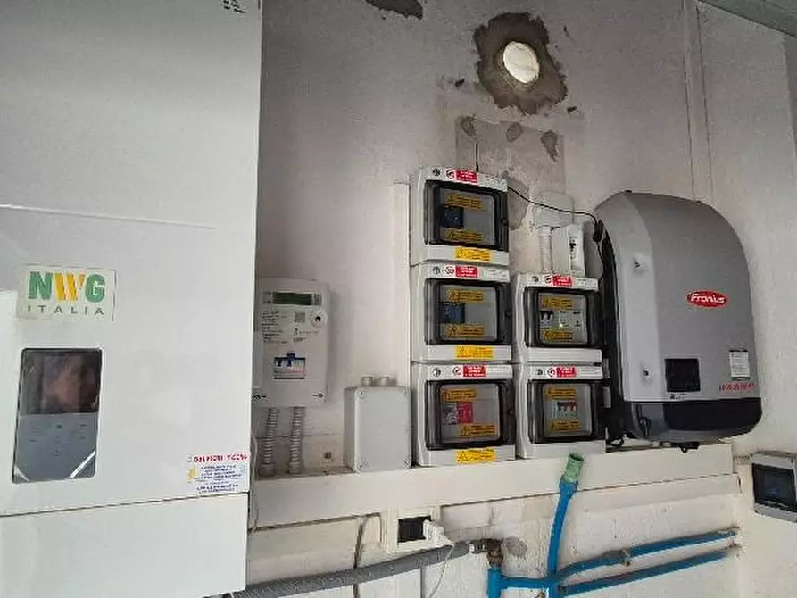 Immagine 36 di Villa in vendita  a Cascina