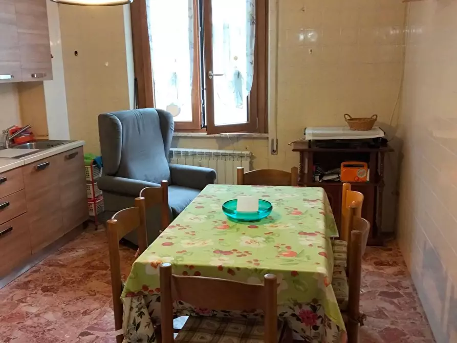 Immagine 2 di Appartamento in vendita  a Aulla