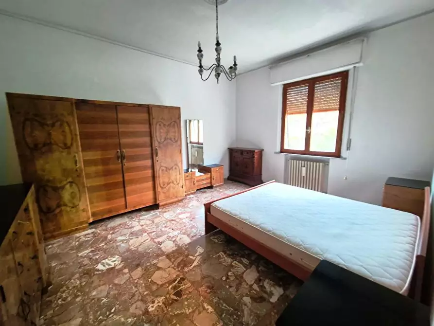 Immagine 14 di Appartamento in vendita  a Siena