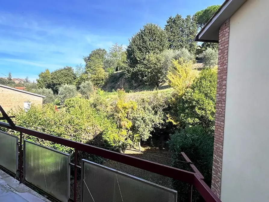 Immagine 29 di Appartamento in vendita  a Siena