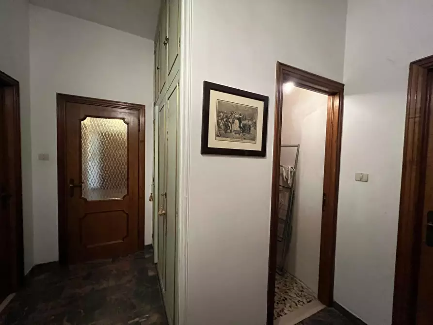 Immagine 34 di Appartamento in vendita  a Siena