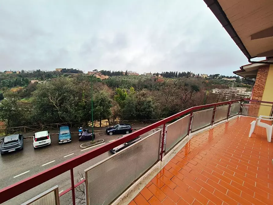 Immagine 21 di Appartamento in vendita  a Siena