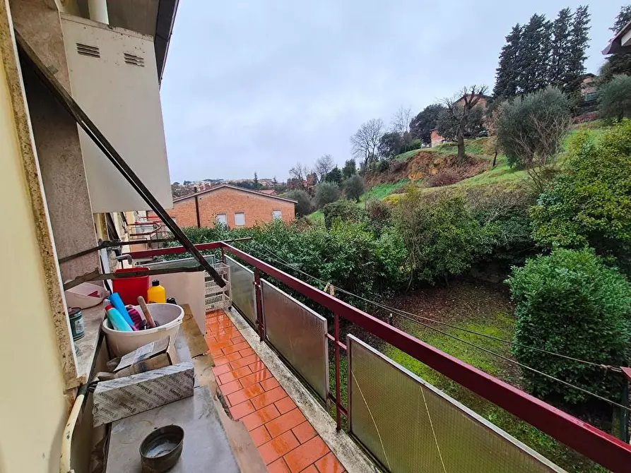 Immagine 19 di Appartamento in vendita  a Siena