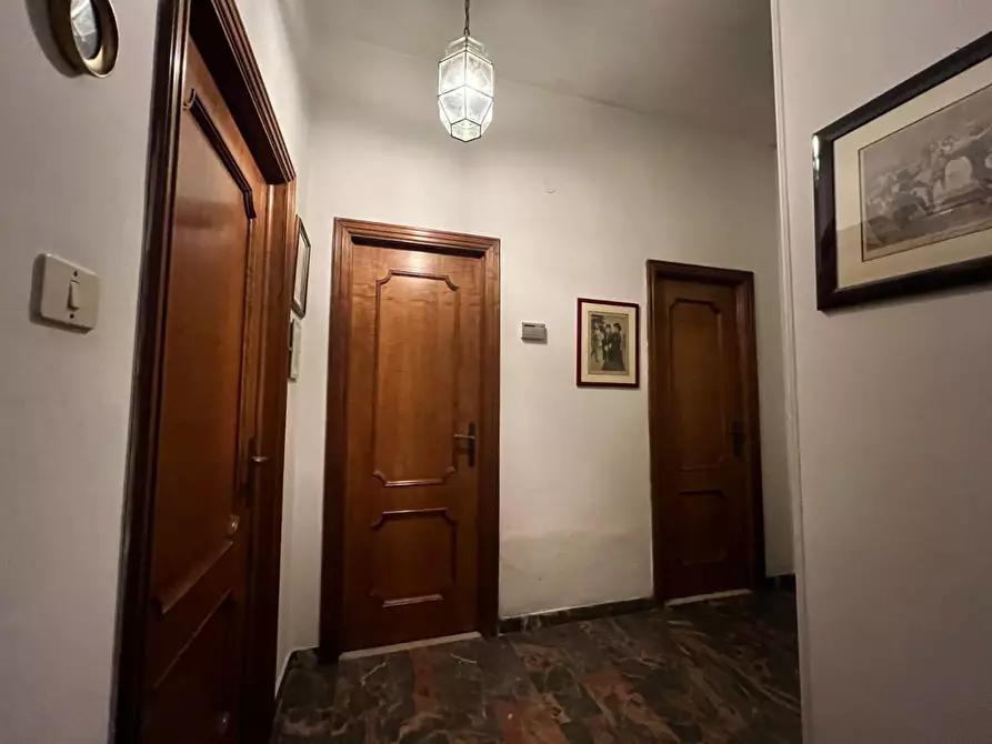 Immagine 32 di Appartamento in vendita  a Siena