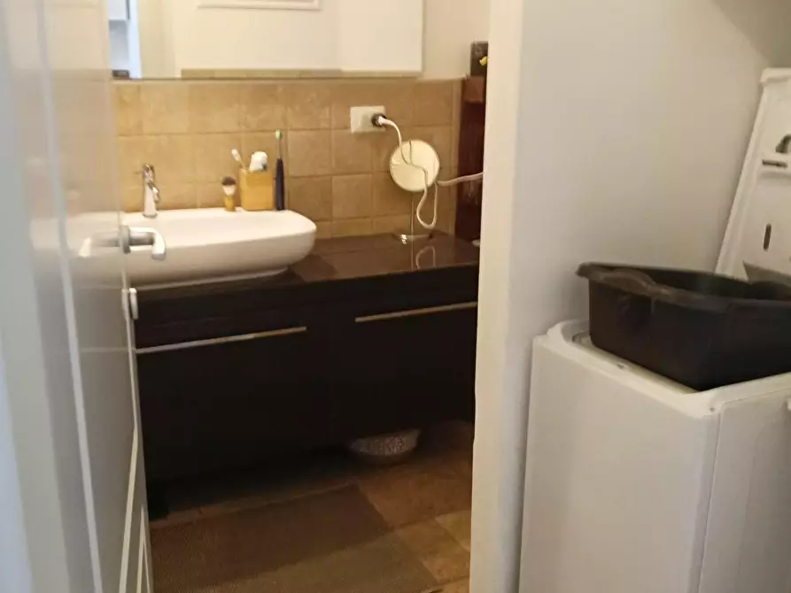 Immagine 10 di Appartamento in vendita  a Pisa