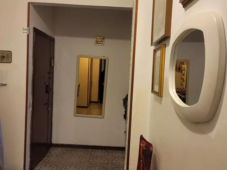 Immagine 1 di Appartamento in vendita  a Carrara