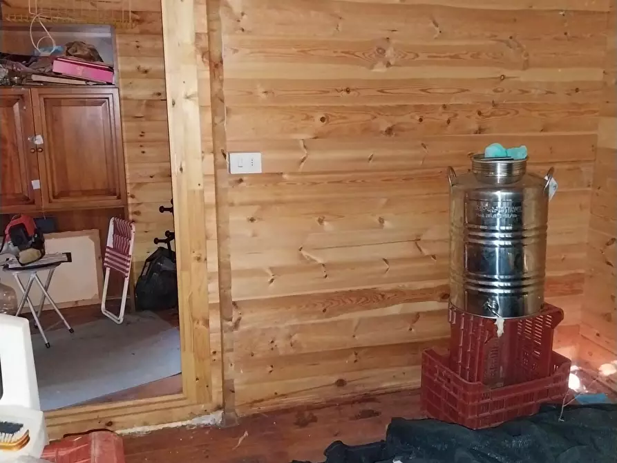 Immagine 2 di Terreno agricolo in vendita  a Calci